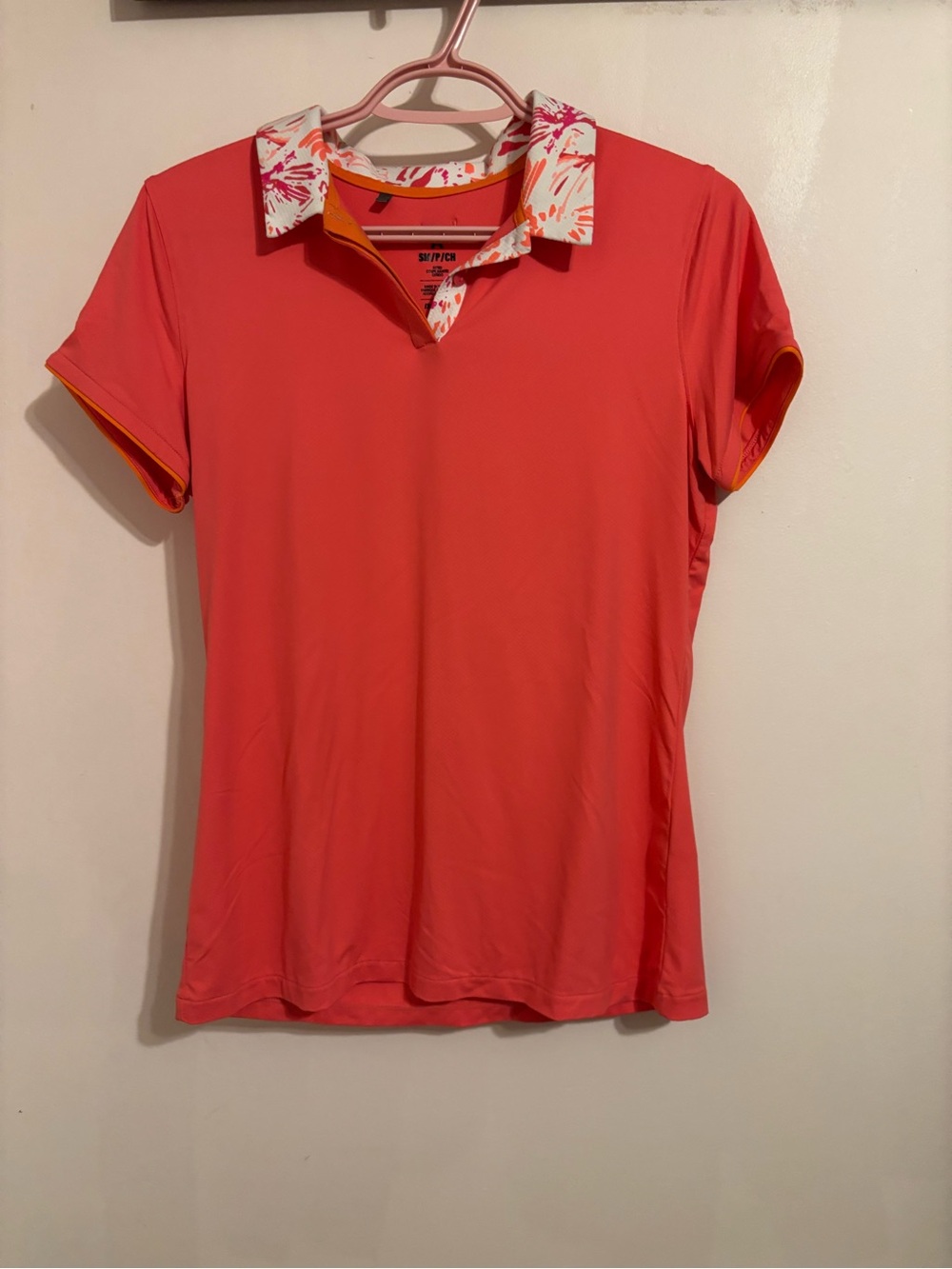 Coral Pink Short-Sleeve Polo Top with Printed Collar